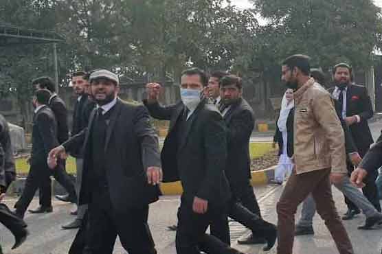 اسلام آباد ہائیکورٹ حملہ کیس،3 ملوث وکیلوں کی ضمانت مسترد،کمرہ عدالت سےگرفتار