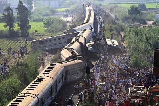 مصر: دو ٹرینیں آپس میں ٹکرا گئیں، 33 افراد جاں بحق