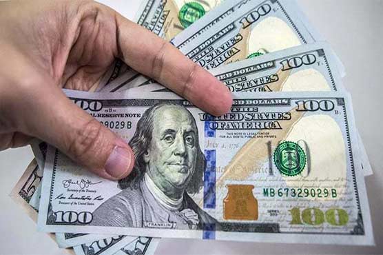 پاکستانی کرنسی مسلسل گراوٹ کا شکار، امریکی ڈالر کی قدر میں مزید اضافہ