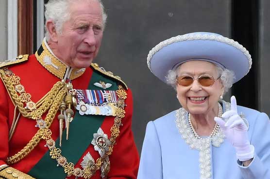 ملکہ برطانیہ کی موت میرے اور خاندان کیلئے بڑے دکھ کا لمحہ ہے: بادشاہ چارلس