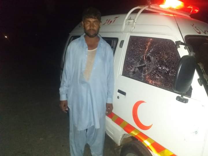 آواز ویلفیئر سوسائٹی سہجا کی ایمبولنس پر حملہ